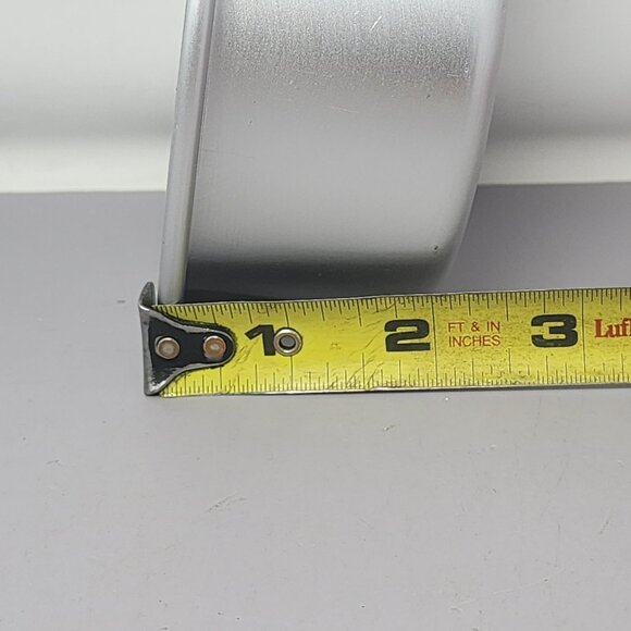 Wilton‎ Round Aluminum Cake Pan Set of 3 – Baking Pans for Layered Cakes - Picture 9 of 9